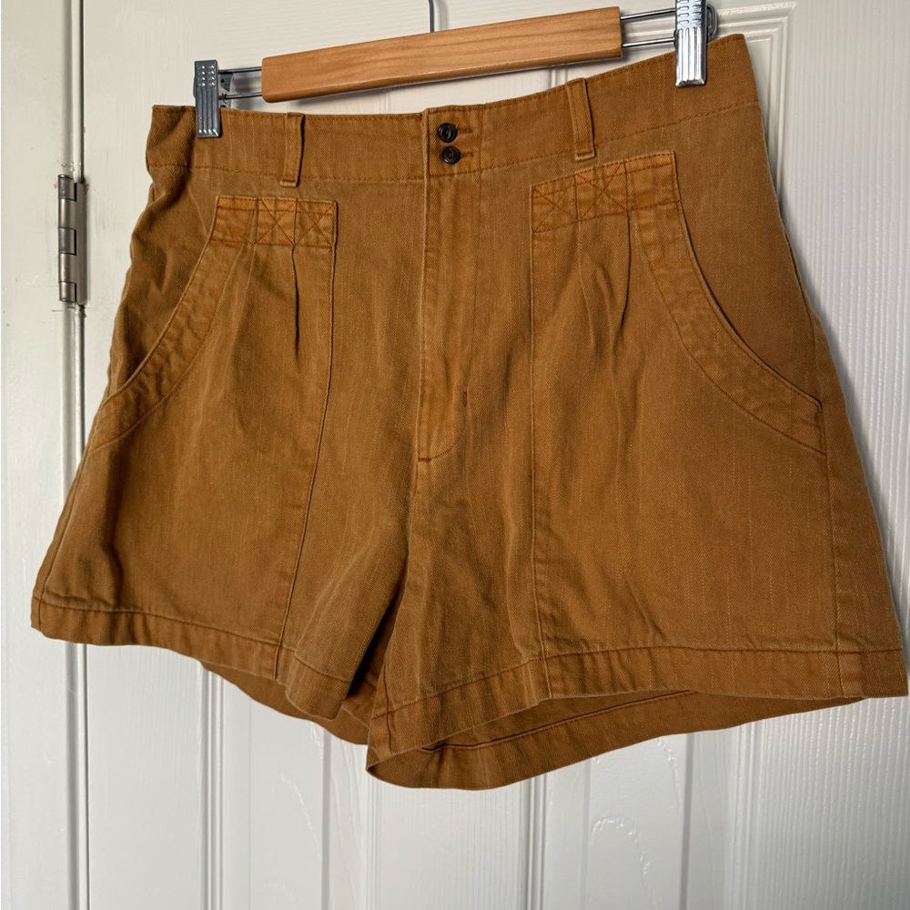 Universal Thread High-Waisted Mustard Shorts sz 10